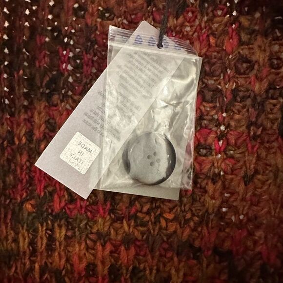 Elsamanda chunky knit poncho cape sweater Italy NWT - Picture 6 of 8